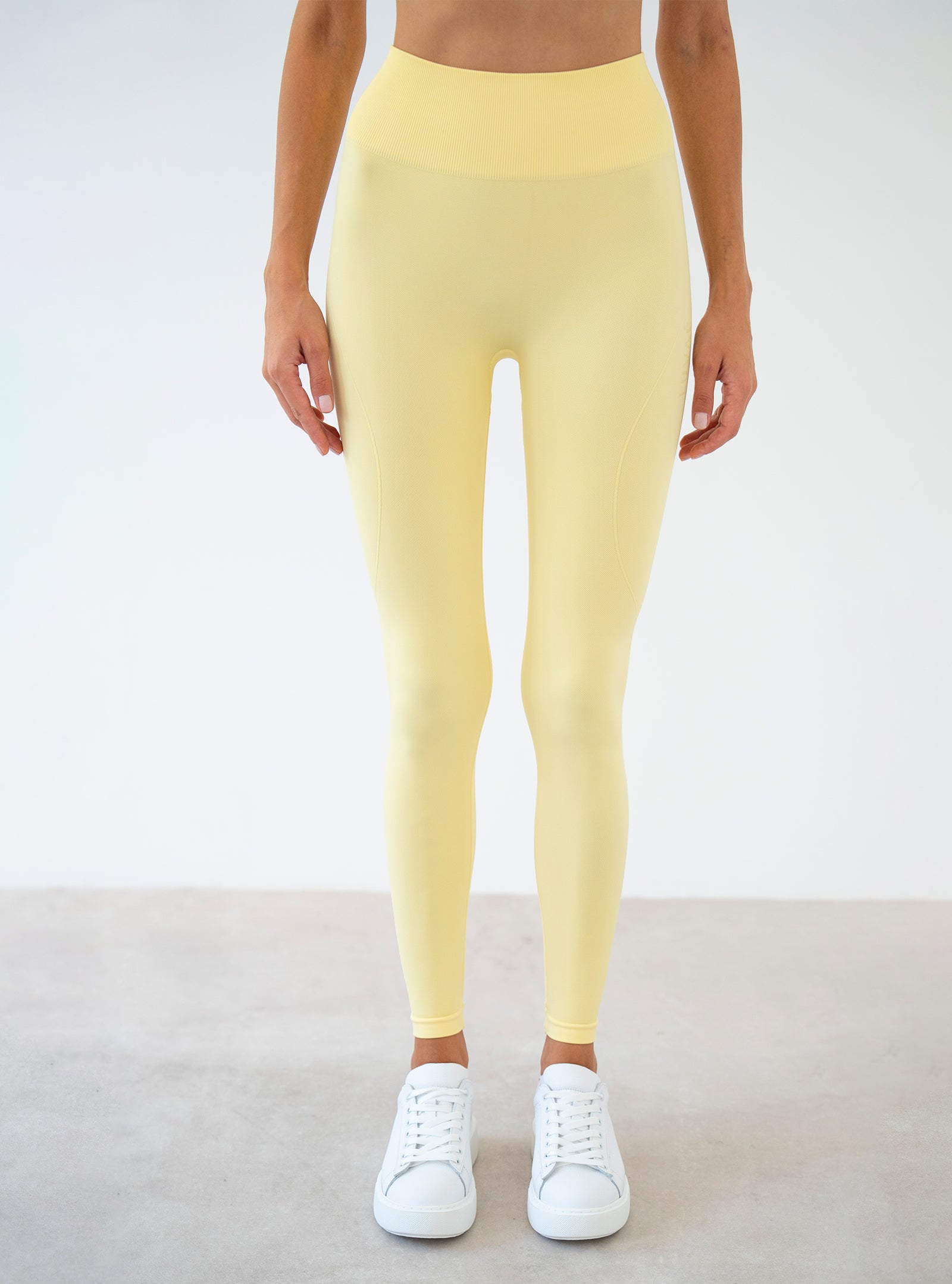 Soléa Yellow Flex Leggings